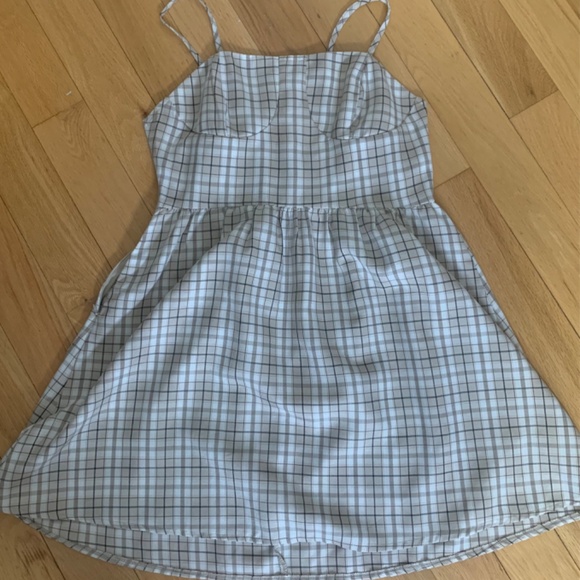 Summer dress - Picture 2 of 2